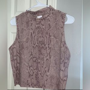 Cropped Fitted Snake print top